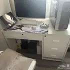 مكتب للبيع