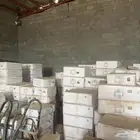 البيع وتصفيه على بضاعه كهربه لمبات وثريات تصفيه