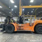 30 ton forklift رافعة شوكية للايجار