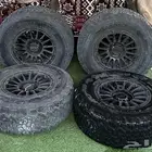 للبيع كفرات ( بي واي ريتش ) نص حجري مع جنوط ميثود سيوف أصلي