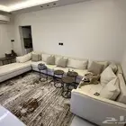 كنب وطاولات خدمه وطاولة تلفزيون