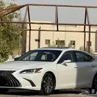 لكزس ES300h 2022 ممشى (40)الف بحالة الوكالة