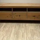 طاولة tv من الخشب الحقيقي متينة وقوية