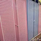 دولاب ملابس استخدام نظيف ملون
