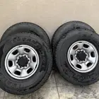 للبيع جنوط وكالة مقاس 15 وكفرات سايلون موديل 2024نظيفة جدا