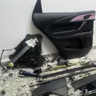 مازدا cx9 قطع غيار اصلي وكاله باب خلفي يسار.