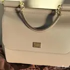 شنطة دولتشي
