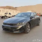 كيا K5 فل كامل بدون بنورما 2020 داخل جملي نضيفه للبيع