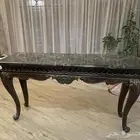 مدخل استقبال خشب بني