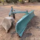 معدات زراعية للبيع
