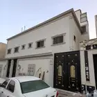 للبيع فلتين بالعزيزية أدوار مفصولة بصك واحد