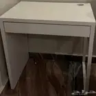 طاولة ايكيا