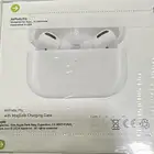 سماعات إير بودز