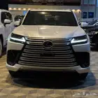 لكزس بي بي 2025