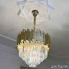 ثريا فخمة لها ثلاثه مستويات اضاءة و 3 قطع