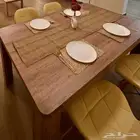 طاولة طعام مع 4 كراسي