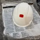 للبيع خوذة سلامة ( هيلمت)