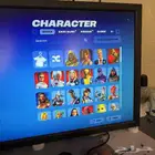 حساب فورتنايت للبيع السيزون الخامس وسكنات طور الزومبي القديم