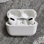 سماعة ابل اير بودز الجيل الاول