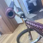 رامبو عنابي نضيف فيه مسكات اليد مقطعه