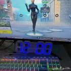 ساعة قيمينق نور ازرق