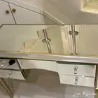 طقم كمدينتين وتسريحة