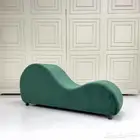 جديد   أريكة رومانسية بطابع أنيق ومظهر راق