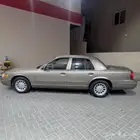 فورد فكتوريا 2001