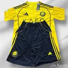 تيشيرت النصر الموسم الحالي طباعه رونالدو مقاس M و L مع شورت