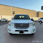 لاندكروزر نظيف جدا 2015