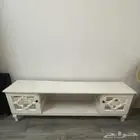 طاولة شاشة تلفزيون