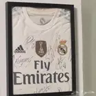 تيشيرت ريال مدريد بتوقيع اللاعبين