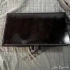 شاشه نضيفه استعمال شهرين 33 بوصه تقريبا