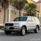 لاندكروزر VXR فكسار V8 قير عادي فل ( وكالة )