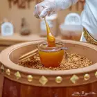 يوجد لدينا افخر وأجود أنواع العسل الملكي الضمان موجود بصفحه
