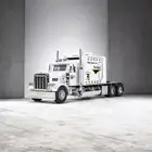 مجسم شاحنة أمريكية كلاسيكية