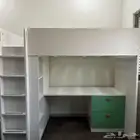 سرير اطفال و مكتب و دولاب ملابس