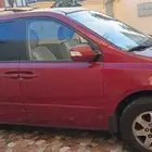 كيا كرنفال 2011