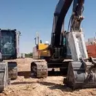 بوكلينات فولفو 2025 للاجار