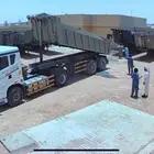 صندوق قلابات للإيجار