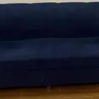 كنبة زرقاء