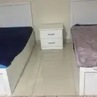 عدد 2سرير نفر واحد شبه جديد