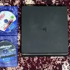 بلاي ستيشن 4 نظيف وبدون ملاحظات