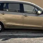 سوزوكي هيتشباك  ارتيجا 2016