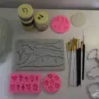 ادوات صنع الاكواب والصحون بالفخار