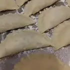 فطائر بعجينة البف باستري مفرزن