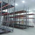 رفوف مستودعات جديدة