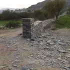 بكلين لبنيان الحجر وقص الأراضي