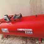 خزان هواء إيطالي