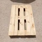 يوجد لدينا جميع انواع الطبالي خشب وبلاستك